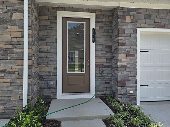 2nd image of 303 Brae Haven Dr