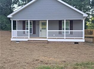 3029 Hallmark Estates Dr, Boonville, NC 27011
