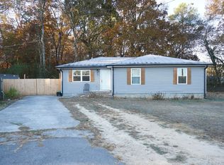 77 Glowmont Ave, Rossville, GA 30741
