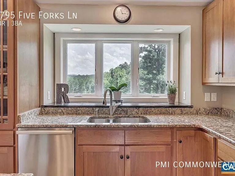 3795 Five Forks Ln — Photo 24