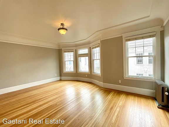 2nd image of 2030 Fell St #11447583