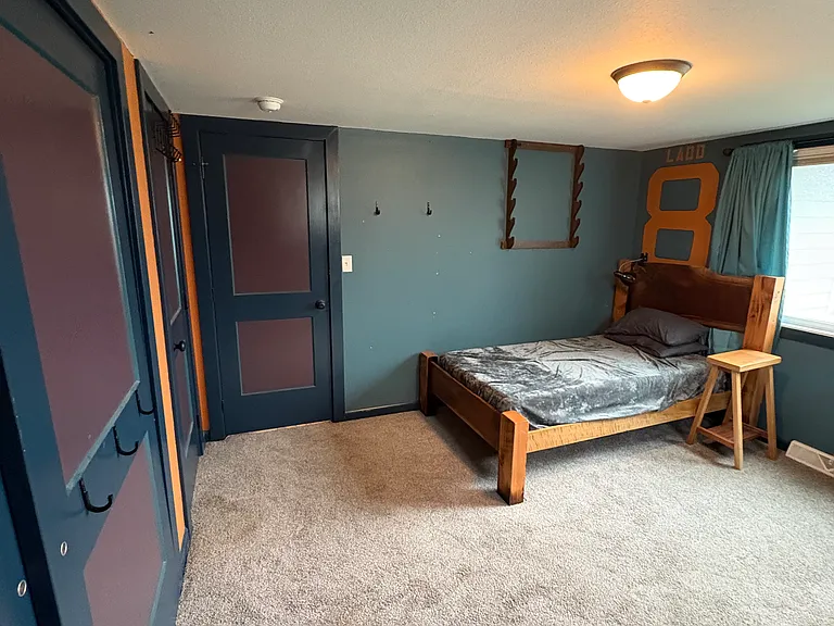 614 W Main St — Photo 36