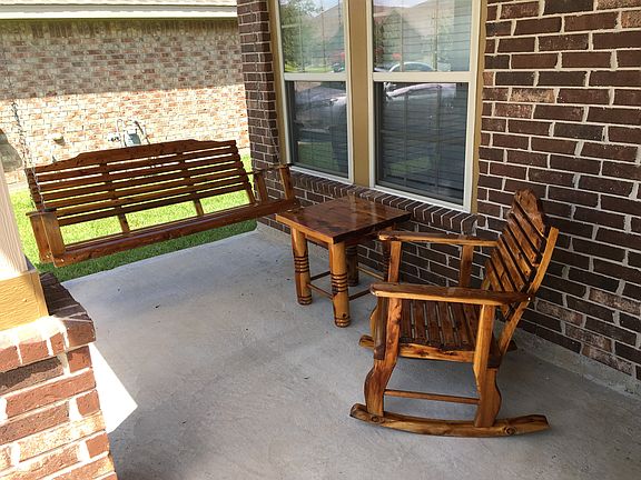 Front Porch w/ Swing 