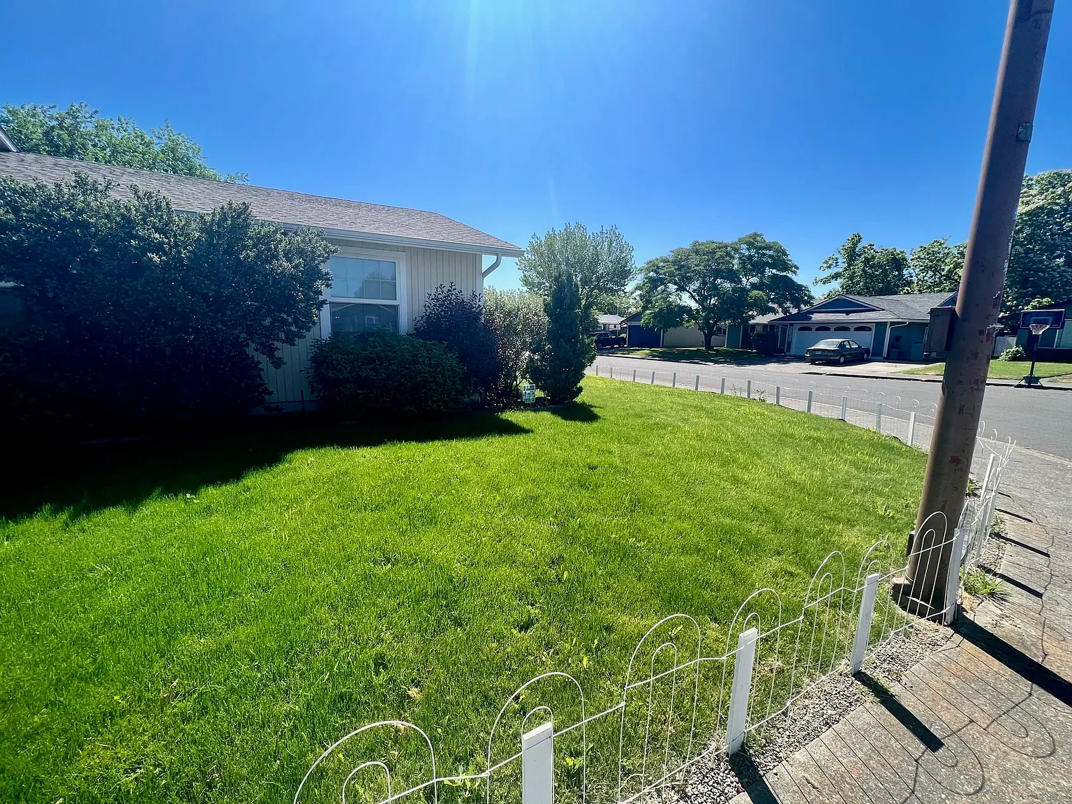 540 ID #, 2570 Aztec Ave - 1 — Photo 2