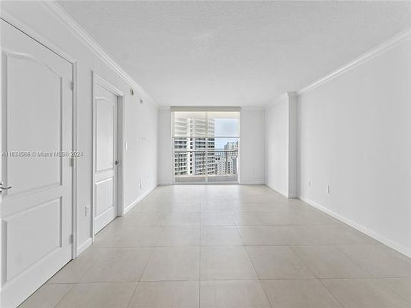 4th image of 1200 Brickell Bay Dr APT 3805