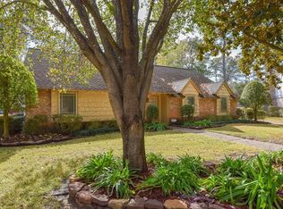 10915 Creektree Dr, Houston, TX 77070