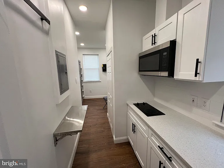 2145 Elkins Ave #A — Photo 5