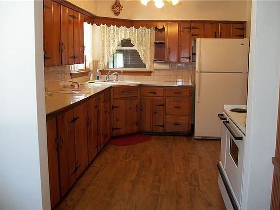 5th image of 2819 Morefield Rd