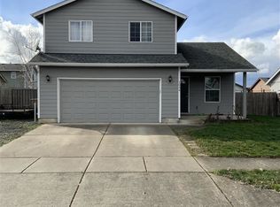 1034 S 10th St, Lebanon, OR 97355