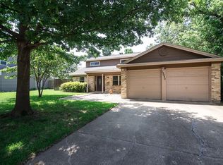 13030 Glenside Dr, Farmers Branch, TX 75234