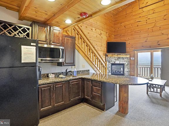 2nd image of 235 Cabin Lodge Rd