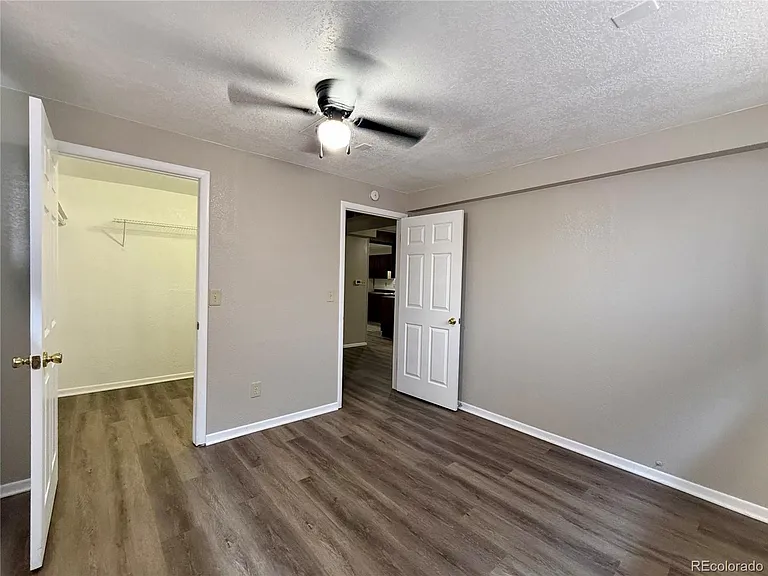 1183 Clinton St — Photo 8