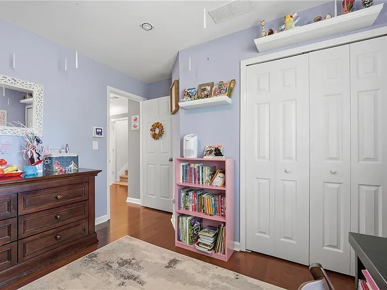 1737 Kinsmon Cv — Photo 29