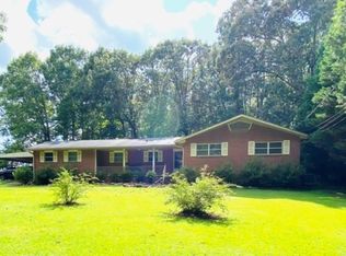 4290 37th Ct SW, Lanett, AL 36863