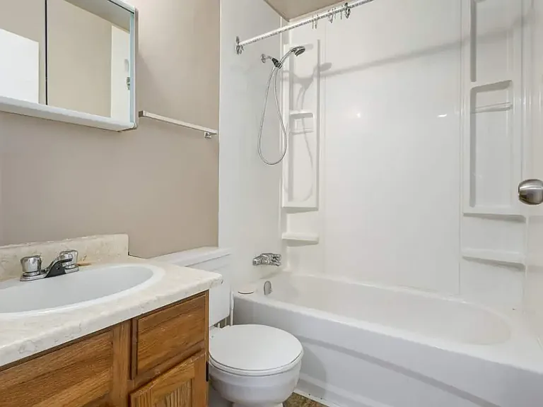 47 Arrowhead Rd #1 — Photo 9