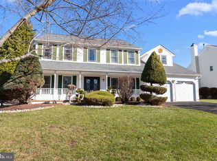 941 Meadow Glen Rd, Warminster, PA 18974