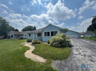 1926 Tiffin Rd, Fremont, OH 43420