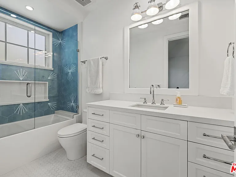 6671 Dume Dr — Photo 34