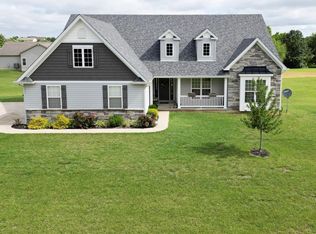 11 Brentwood Dr, Moscow Mills, MO 63362