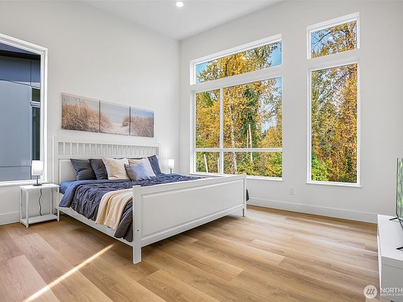 5th image of 10626 E Riverside Dr