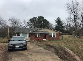 2324 W Alpine Cir, Siloam Springs, AR 72761