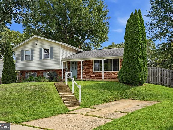 2nd image of 7603 Dublin Dr
