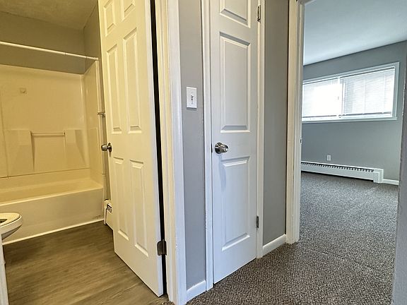 4th image of 2941 Park Terrace Dr #3