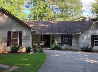 93 E Main St S, Hampton, GA 30228