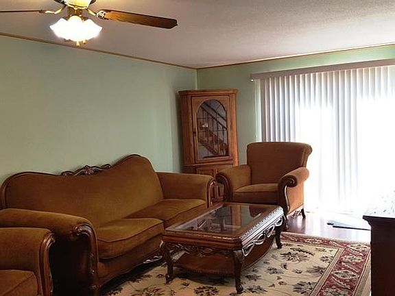 3rd image of 55 Empire St Unit 50