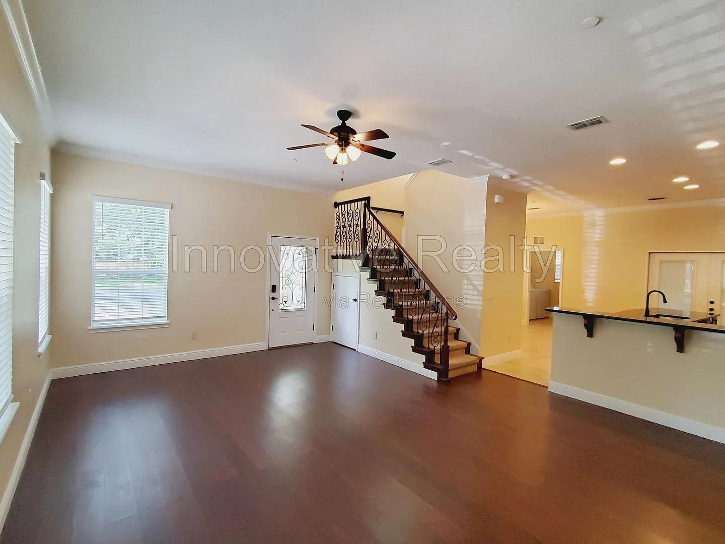 3 bed, 2.5 bath, 1744 sqft, $3,150 — Photo 4