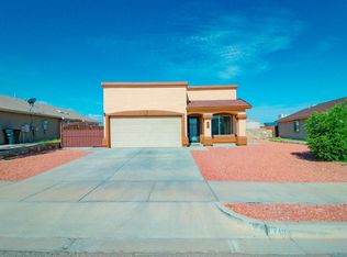 820 Desert Cactus Dr, Horizon City, TX 79928
