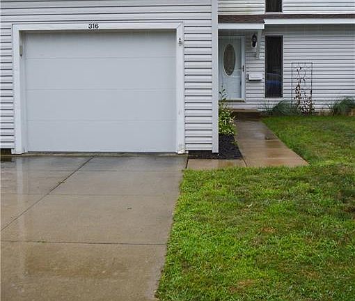 2nd image of 316 Deepwood Dr