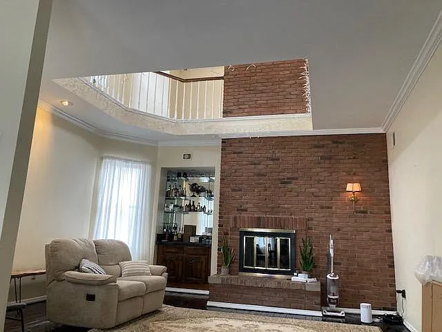 2 bed, 3.5 bath, 2300 sqft, $2,500 — Photo 1