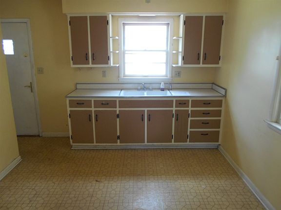 2nd image of 3019 Allington Ave