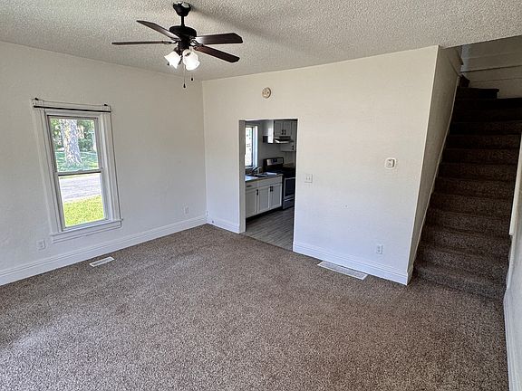 4th image of 214 W Douglas St #214
