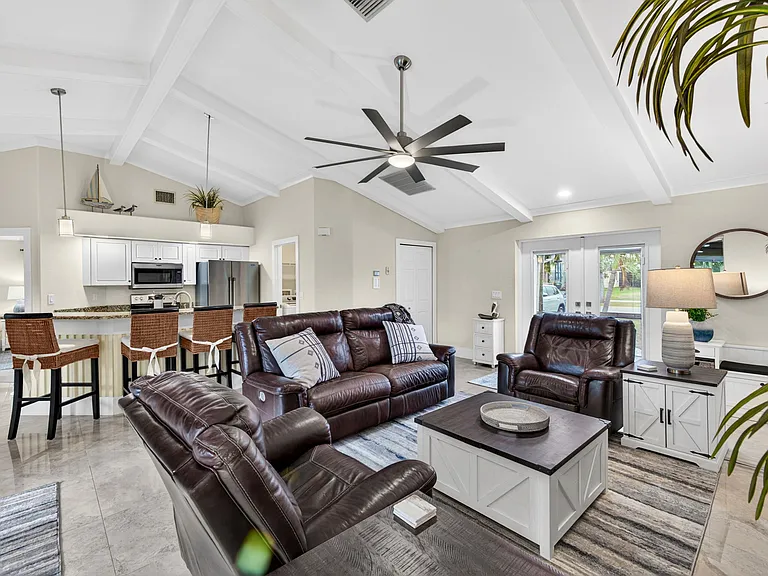 5422 Agualinda Blvd — Photo 16