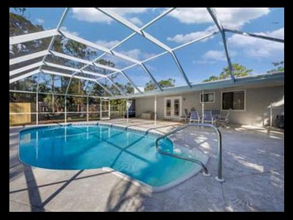 3rd image of 5170 Coral Wood Dr