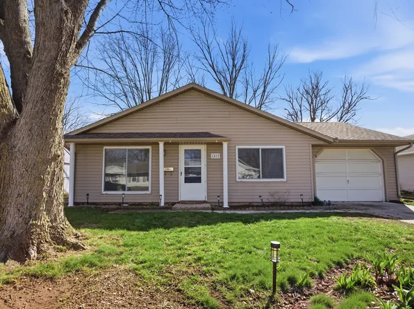 1412 S 2nd St, Mattoon, IL 61938