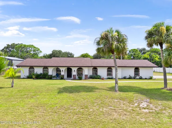 5215 Pina Vista Dr, Melbourne, FL 32934