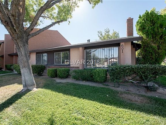 3rd image of 601 Evening Breeze Dr