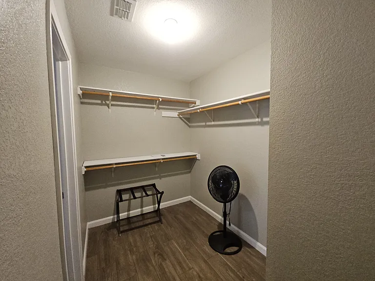 Main bedroom walk-in closet