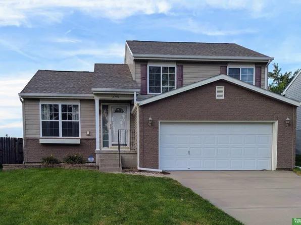 10914 Girard St, Omaha, NE 68142