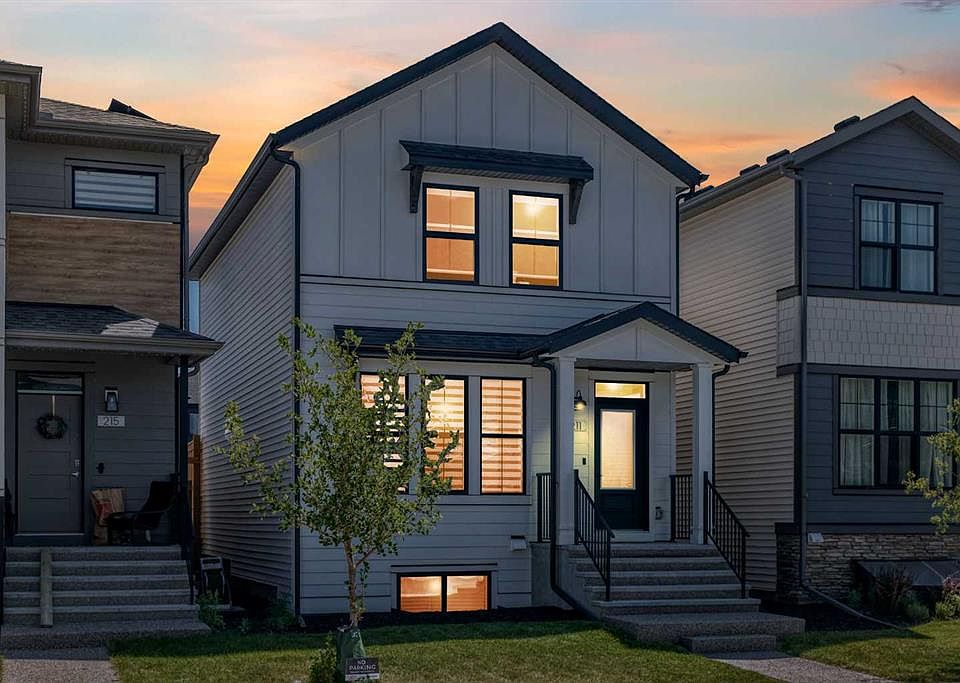 1st image of 211 NW Silverton Glen Cres SW