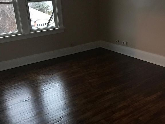 5th image of 11302 Langton Ave