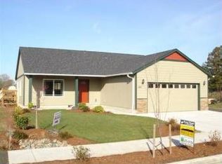 191 Joy St, Lebanon, OR 97355