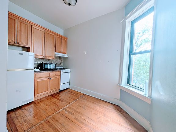 3rd image of 373 Ocean Ave APT C2