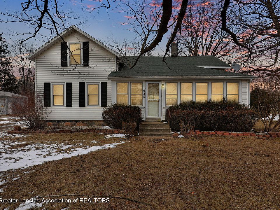 1st image of 1028 Hogsback Rd