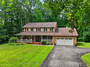 1372 Jules Leger Dr, Ottawa, ON K4C 1E2