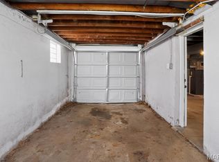 3722 Lawler Dr, Saint Louis, MO 63121