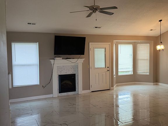 4th image of 2607 Harrier Dr #1